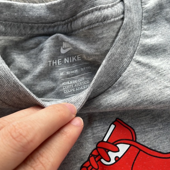 Nike Boys Tee - Picture 2 of 4